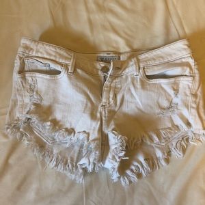 GUESS white shorts-size 28